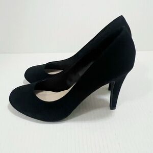 New Kelly & Katie Black Suede Pump size 9/5